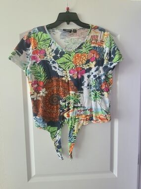 Onque Casuals Multicolor Tropical Tie-Front Short Sleeve Top